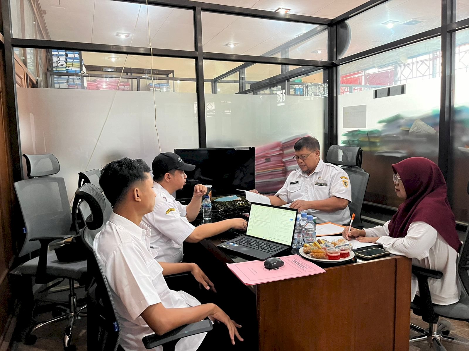 Reviu Paket Pekerjaan Pengadaan Barang dan Jasa