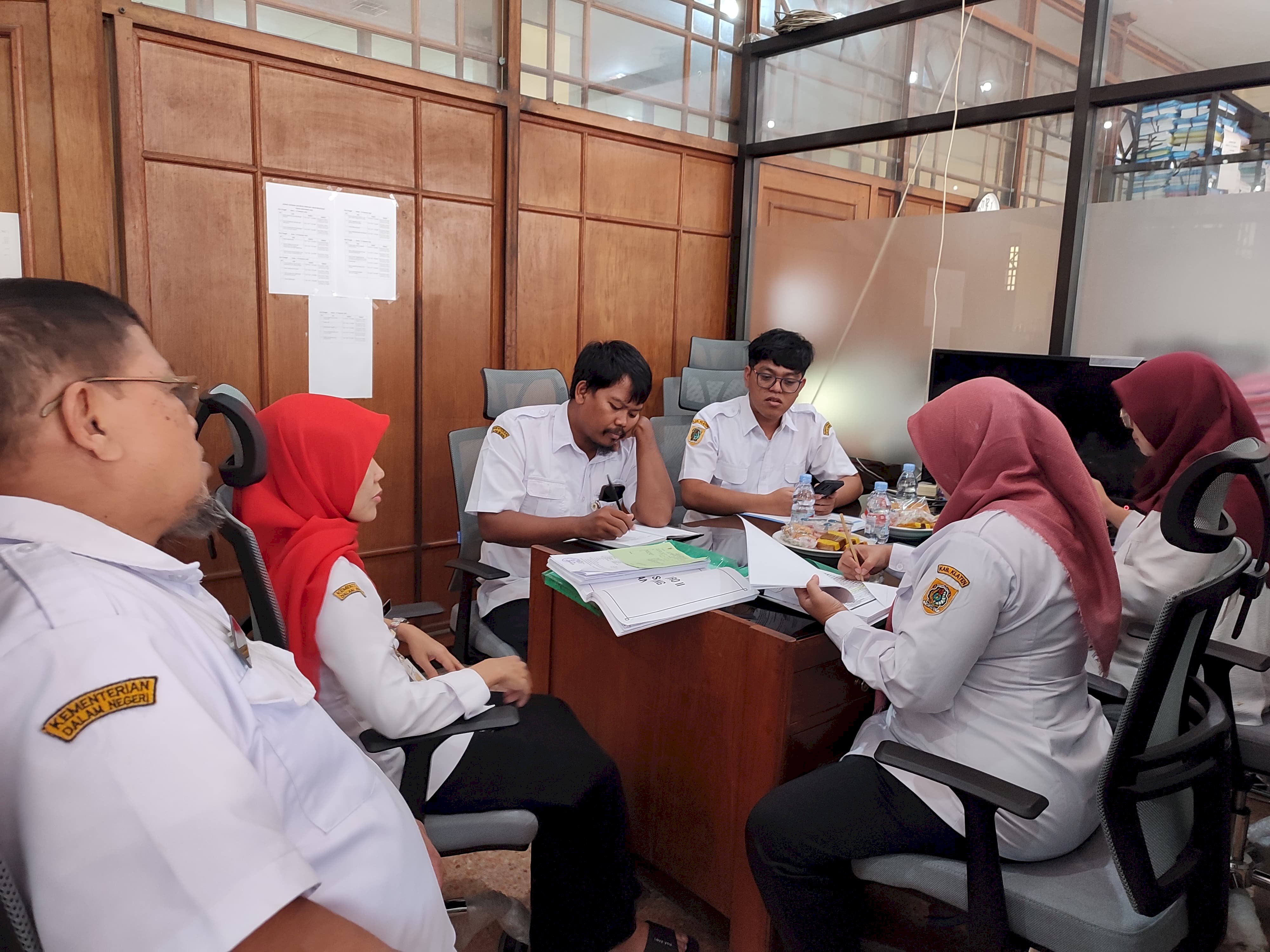 Reviu Paket Pekerjaan Pengadaan Barang dan Jasa